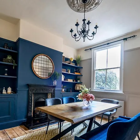 46 Nunnery Lane Semesterbostad *