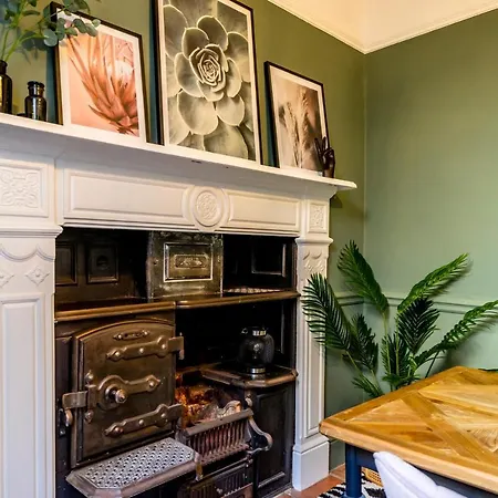 46 Nunnery Lane Tatil Evi